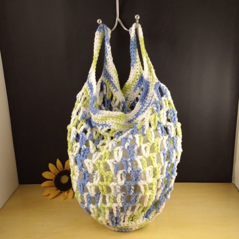 Vintage HandCrafted Women Blue Green Crochet Hobo Bag